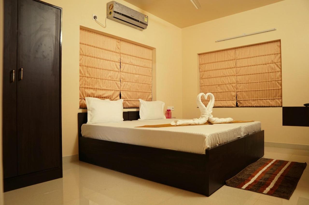 Rama Golden Root New Town Hotel Calcutta Exterior foto