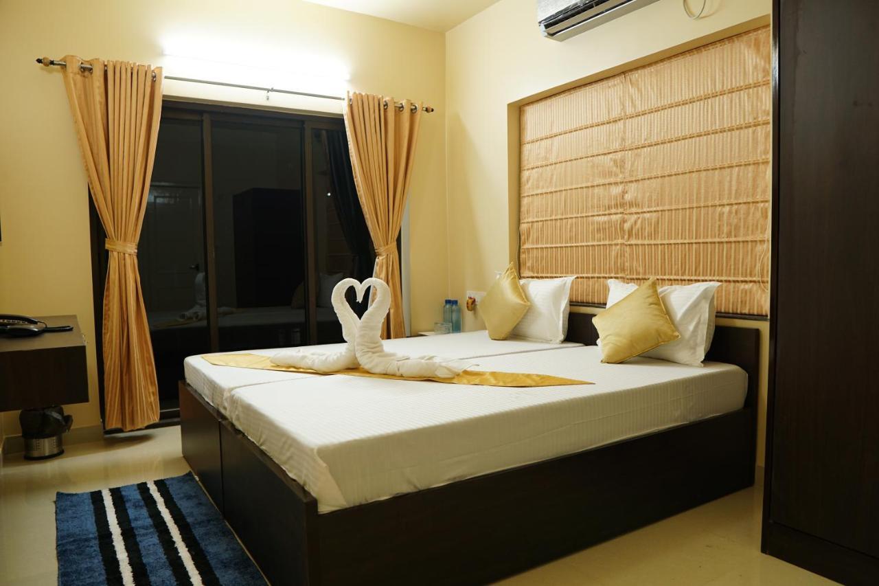 Rama Golden Root New Town Hotel Calcutta Exterior foto