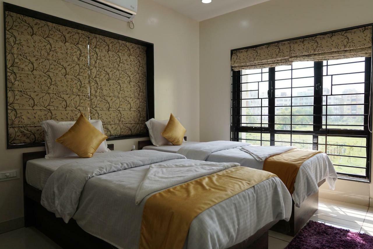 Rama Golden Root New Town Hotel Calcutta Exterior foto